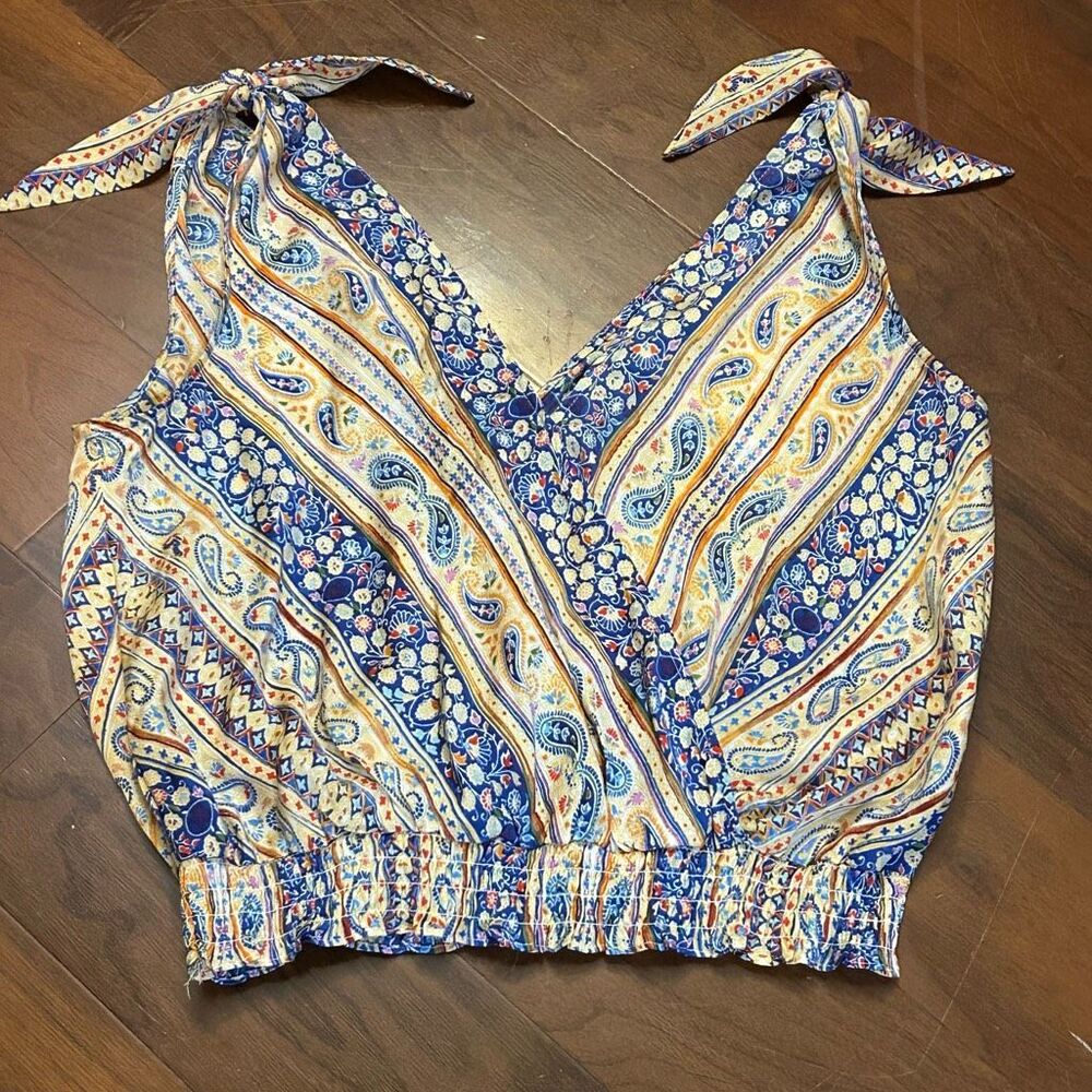 Rose & Olive women's multicolor paisley v-neck sleeveless top size‎ small